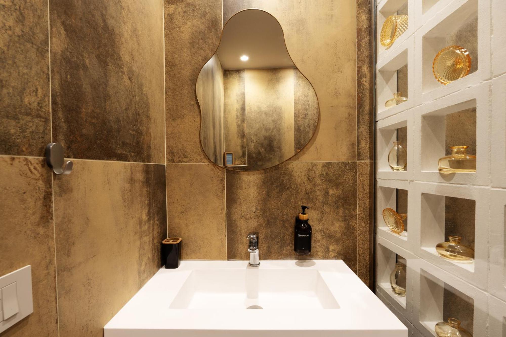 Lux Boutique Bed & Breakfast